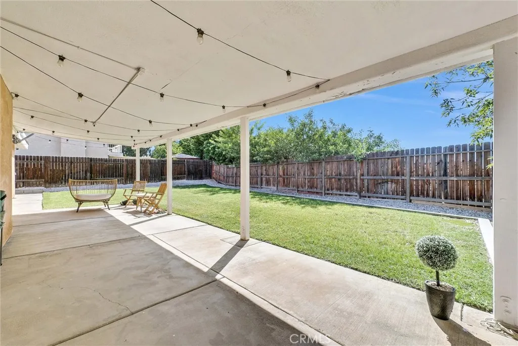 24461 Willow Run Road, Moreno Valley, California 92557 home-pic-18